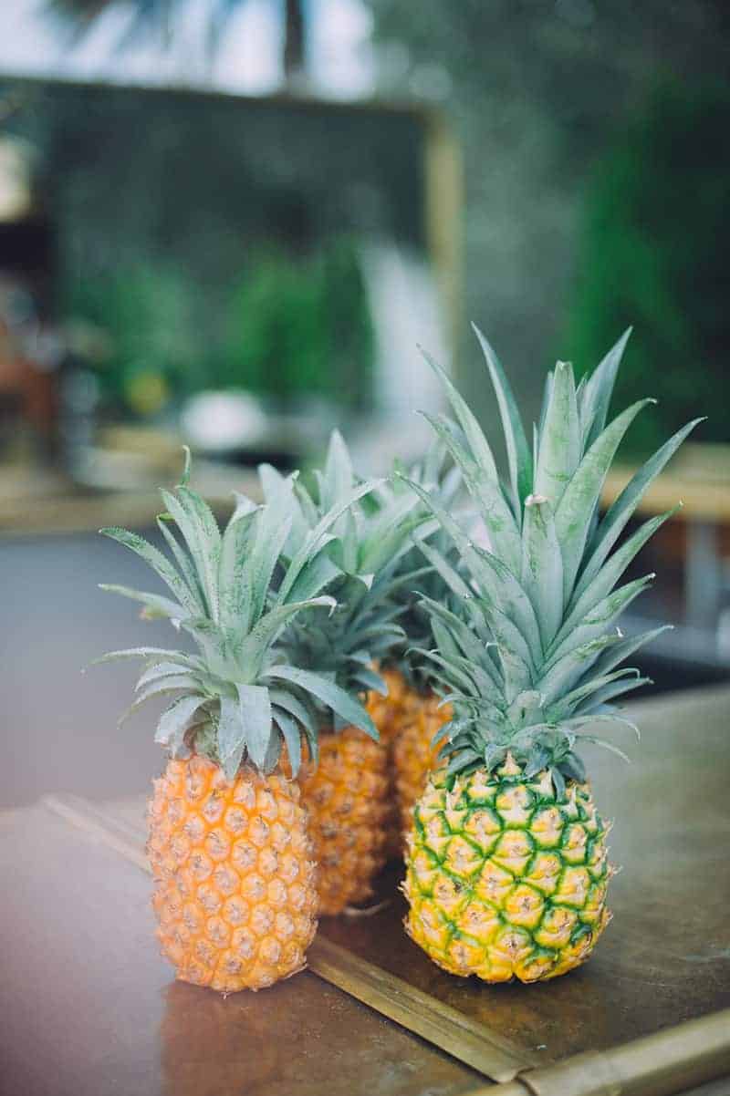 Fun pineapple wedding decor tropical – Bespoke-Bride: Wedding Blog