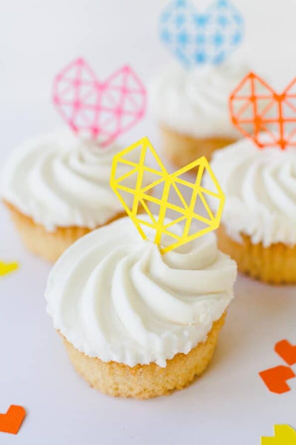 GEOMETRIC HEART CAKE TOPPERS | Bespoke-Bride: Wedding Blog