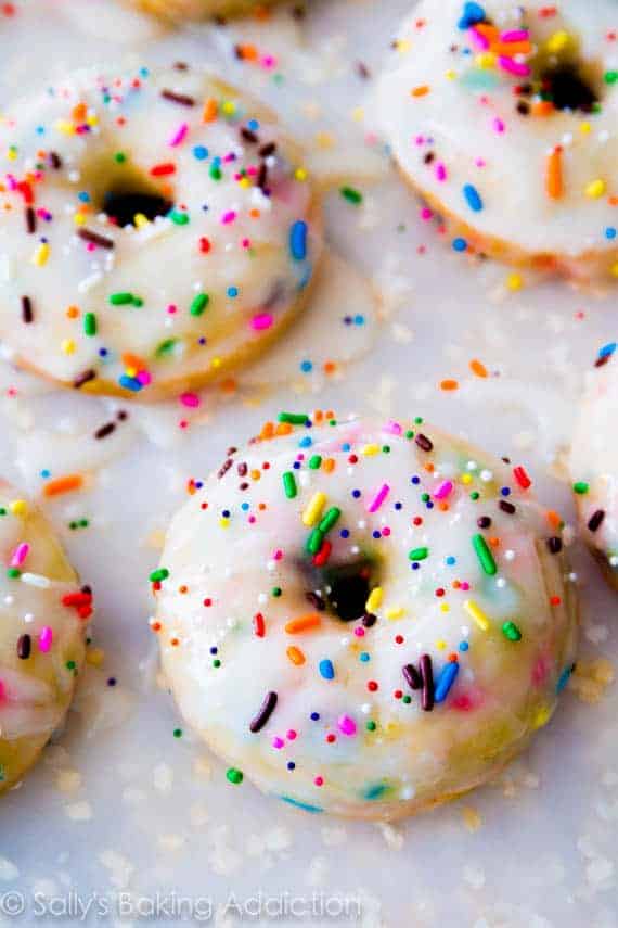 Baked-Funfetti-Donuts.-These-taste-just-like-your-favorite-sprinkled ...