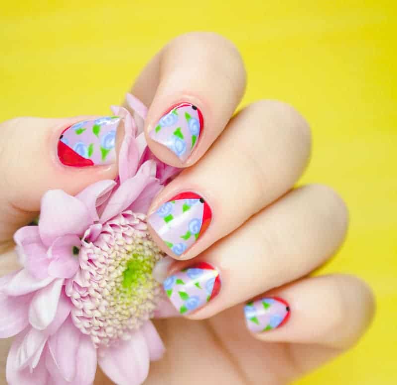 How to Paint DIY Flowers on Toes Quick and Easy - Infarrantly Creative