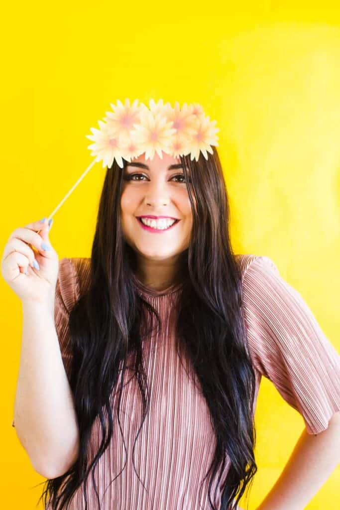 FREE PRINTABLE PHOTO BOOTH FLOWER CROWN PROPS FOR YOUR WEDDING BACHELORETTE PARTY OR BRIDAL