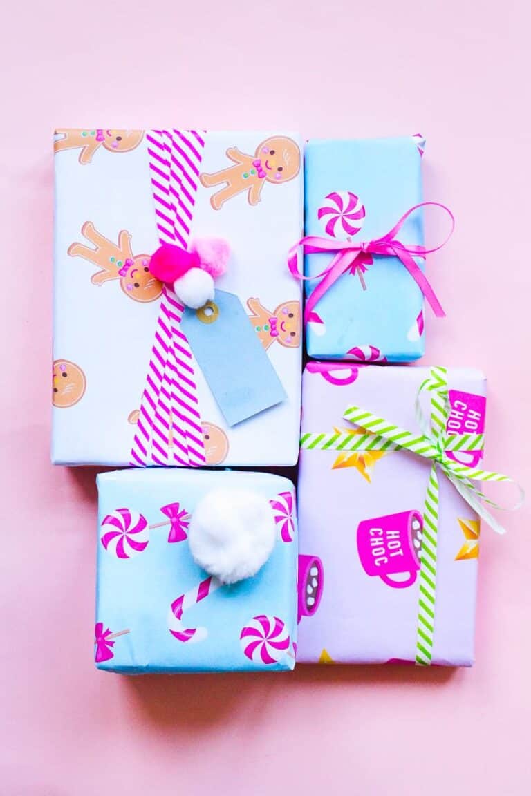 Download The Cutest Free Printable Christmas Gift Wrap 