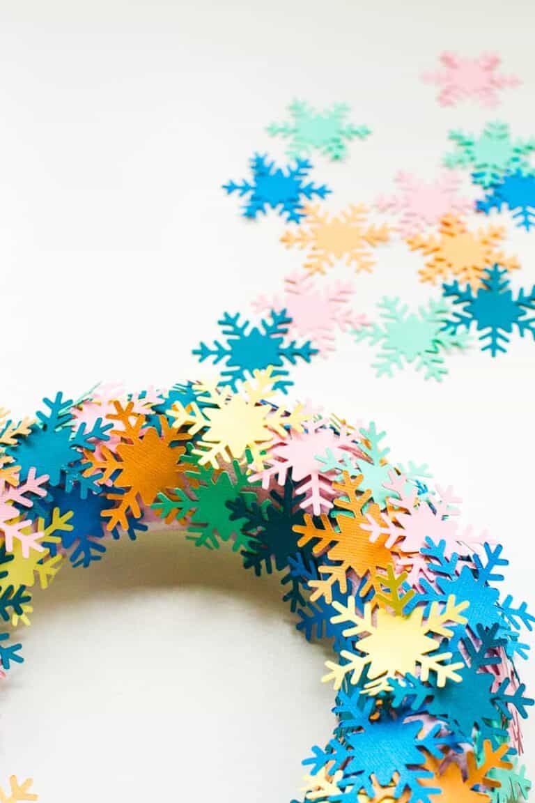 DIY COLOURFUL SNOWFLAKE WREATH | Bespoke-Bride: Wedding Blog