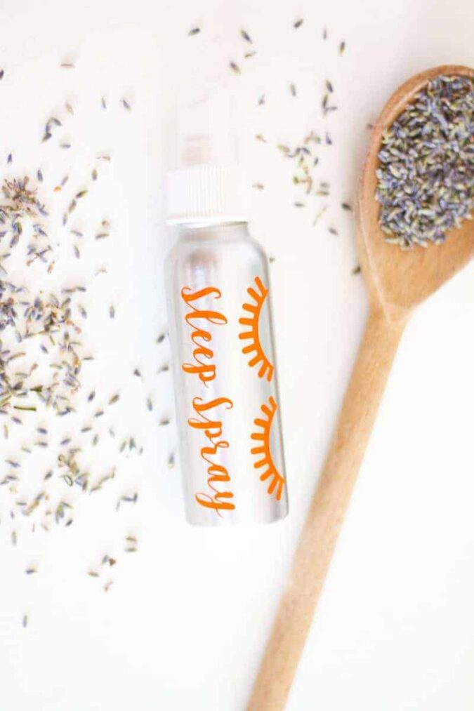 DIY MAGNESIUM SLEEP SPRAY FOR PRE-WEDDING ANXIETY WITH SIMPLY EARTH SUBSCRIPTION BOX