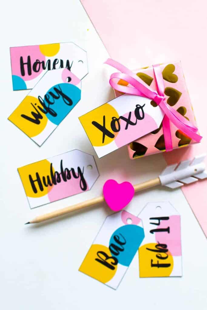 FREE PRINTABLE SLOGAN VALENTINES DAY GIFT TAGS MODERN GIFT WRAP ...