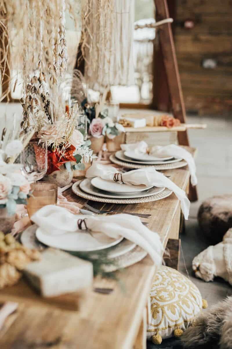 EARTHY BOHO BARN WEDDING IDEAS | Bespoke-Bride: Wedding Blog