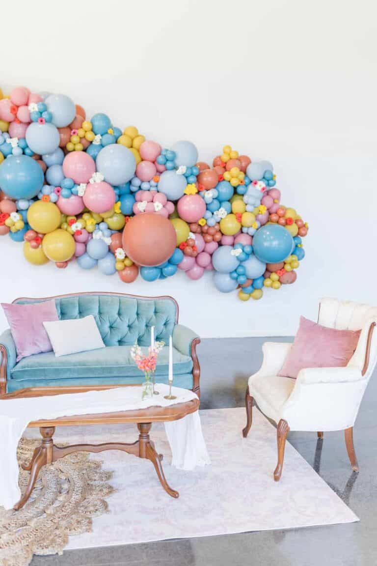 BRIGHT AND DARING COLORFUL WEDDING INSPIRATION WITH A BALLOON ...