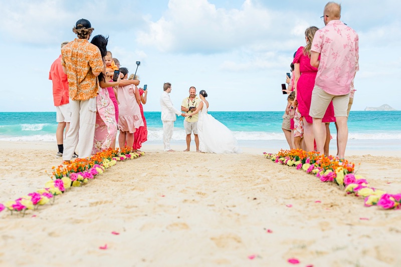 Tropical Beach ceremony at Waimanalo Bay in Honolulu Hawaii