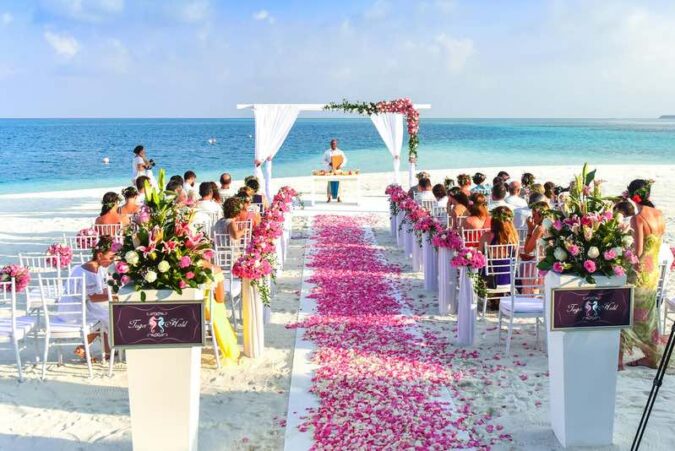 Stunning Decor and Theme Ideas for a Dream Beach Wedding