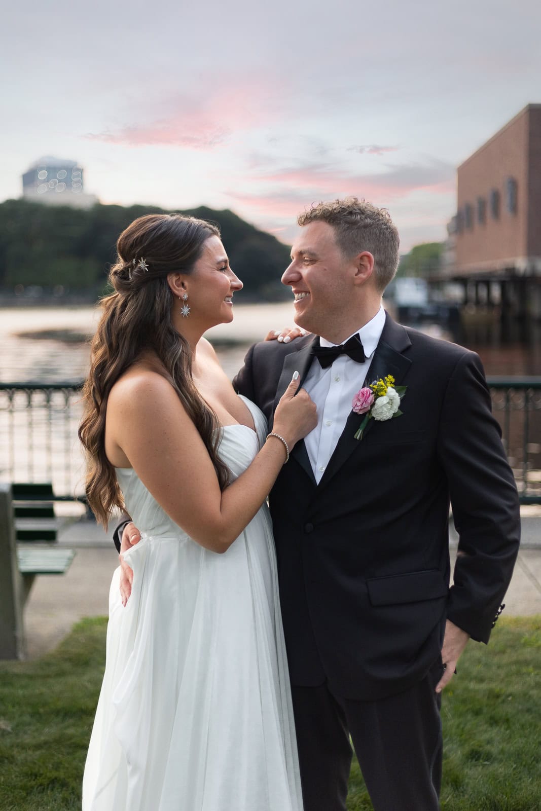 wedding photo shoot at the Museum of Science