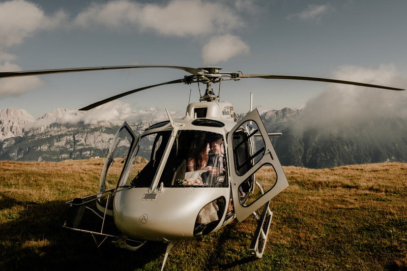 intimate elopement in the Dolomites