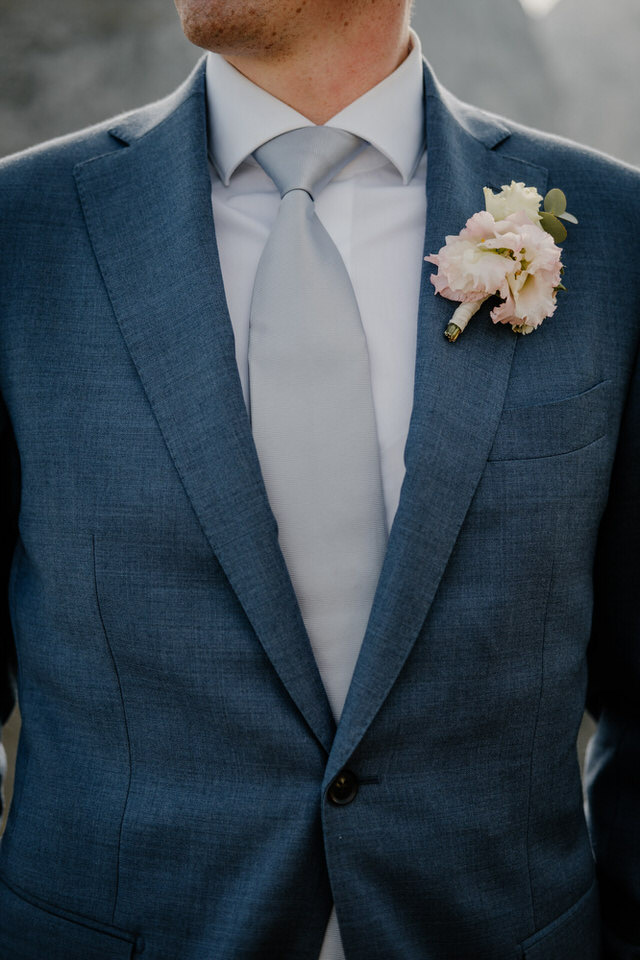 romantic elopement in the Dolomites in italy